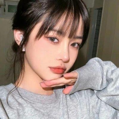一个人 海报